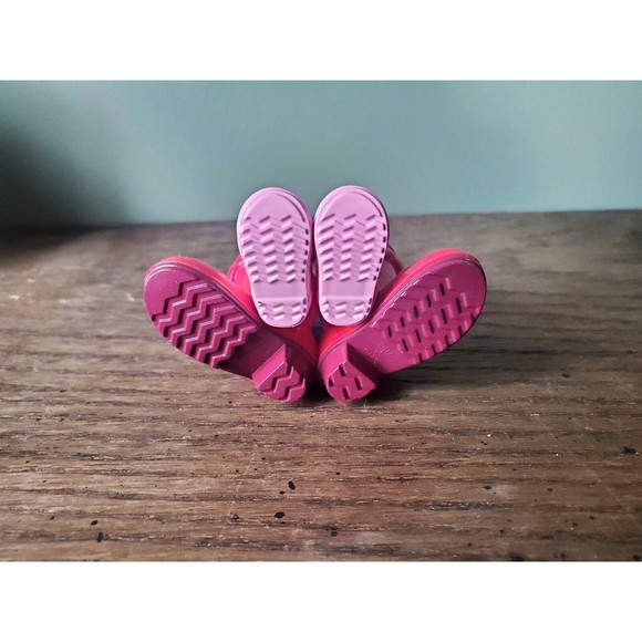 2017 Hallmark Keepsake Ornament 'Like Mom, Like Daughter' Holiday Boots - Picture 6 of 7